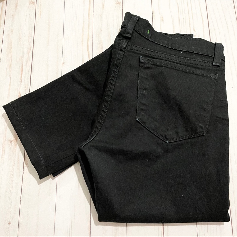 J BRAND Like New Pencil leg Black Jeans Size 28